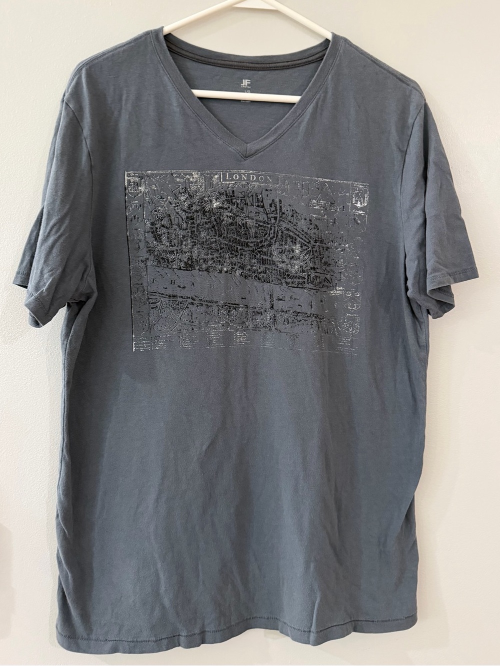 J. Ferrar Grey Men's V-Neck Silver Foil Black London Graphic Cotton Y2K T-Shirt